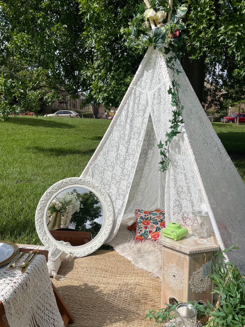 Secret Garden Picnic