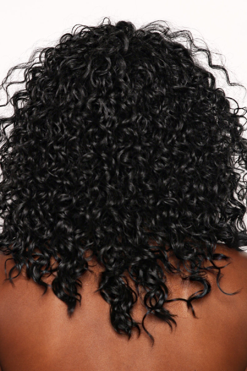 Nyomi Curlz